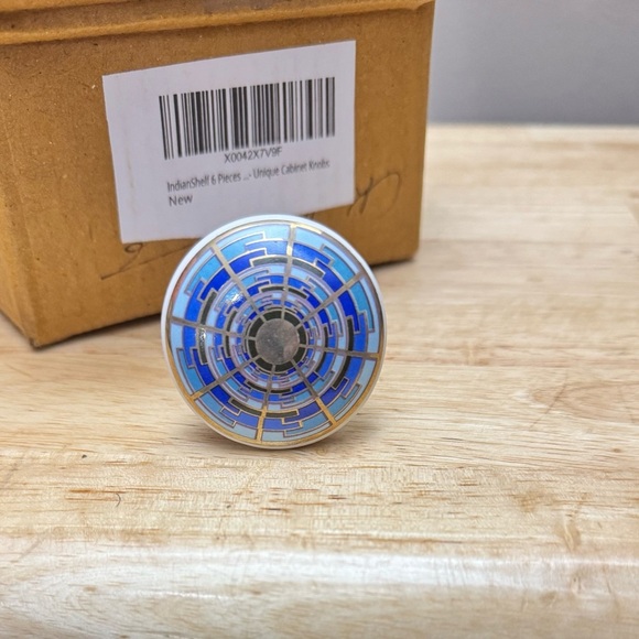 Indian Shelf Gold & Blue Ceramic Drawer Knobs – Spiral & Round – Set of 6 - Picture 4 of 7